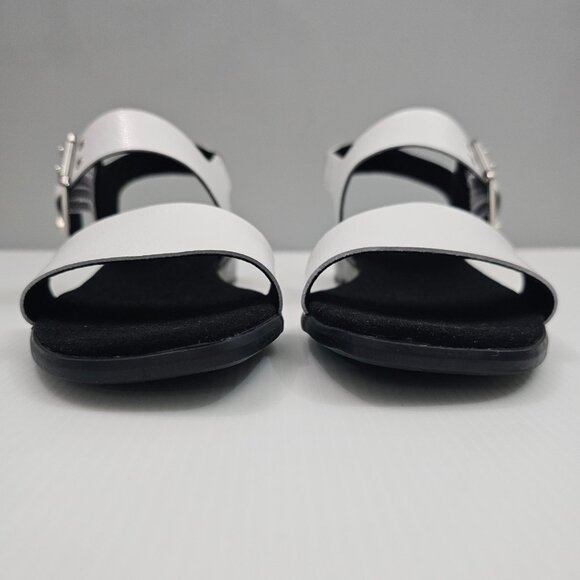 NEW Munro Meena Sandal Womens 9.5 White Patent Leather Comfort Cushioned Walking - Picture 6 of 14
